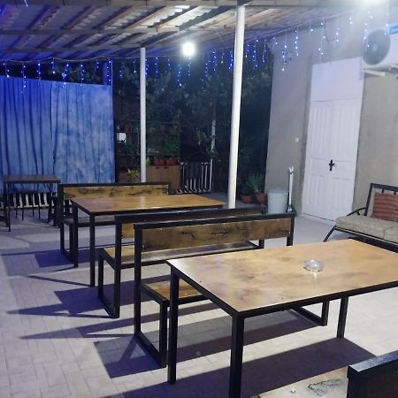 Гостевой Дом Ксения Hotel Sukhumi Eksteriør billede