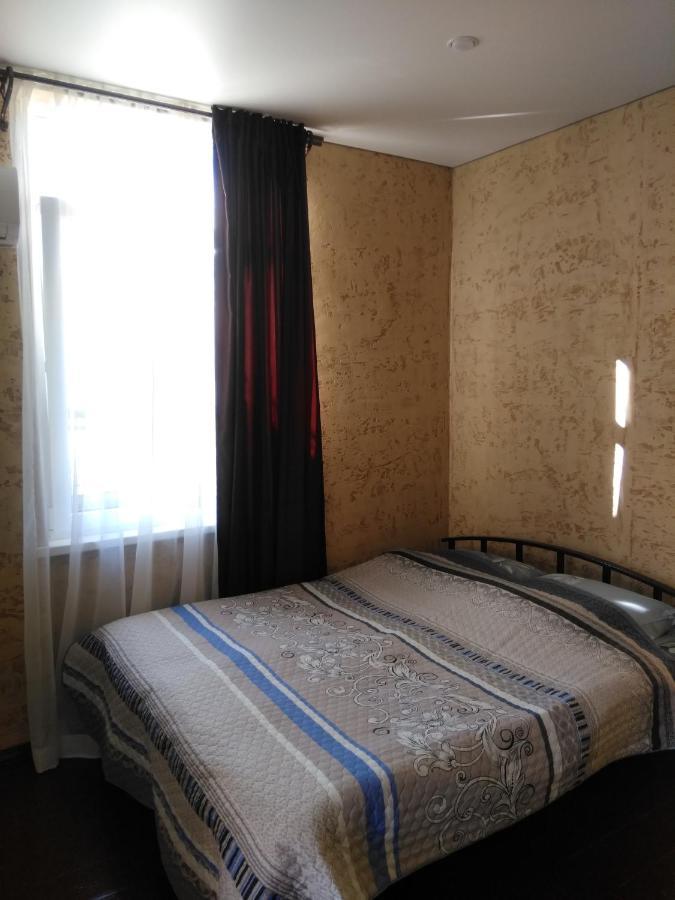 Гостевой Дом Ксения Hotel Sukhumi Eksteriør billede