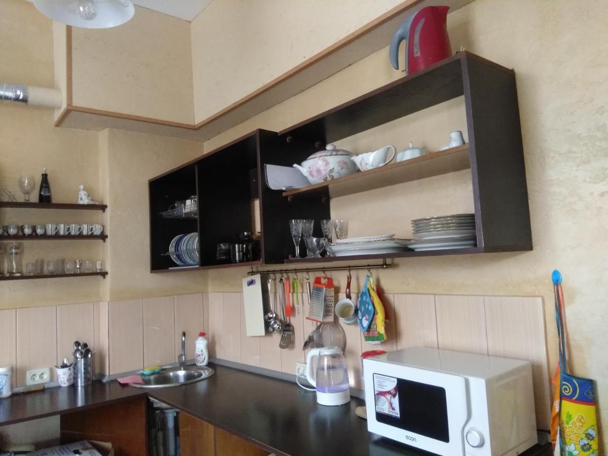 Гостевой Дом Ксения Hotel Sukhumi Eksteriør billede
