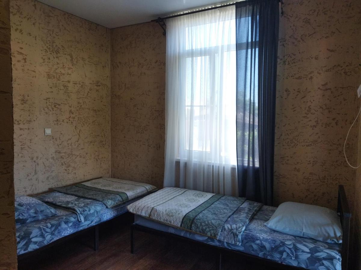 Гостевой Дом Ксения Hotel Sukhumi Eksteriør billede