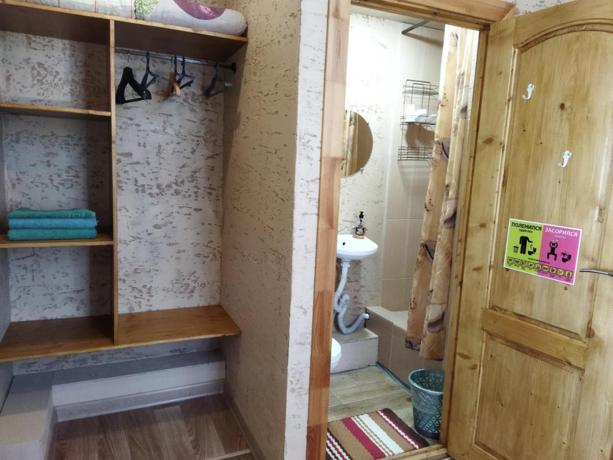 Гостевой Дом Ксения Hotel Sukhumi Eksteriør billede
